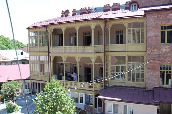 Тифлисский Гранд-отель, в котором застрелили музу Эдварда Мунка - Sputnik Грузия